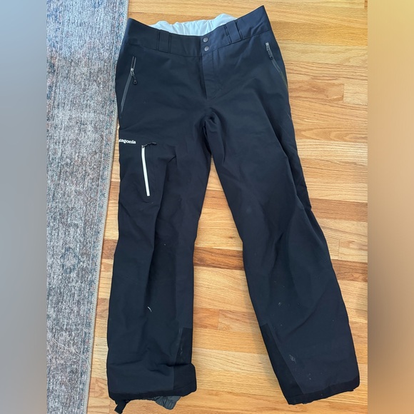Patagonia women’s gortex snow pants - Picture 2 of 2